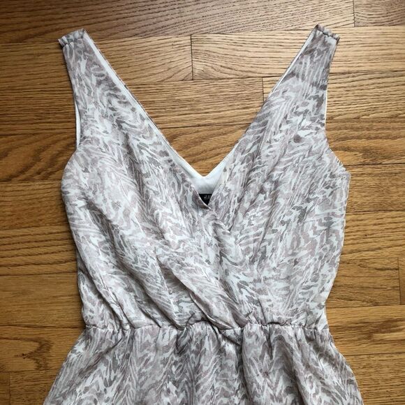 H&M White Beige Sleeveless Faux Wrap Tulip Hem Mini Dress 2 - Picture 2 of 4